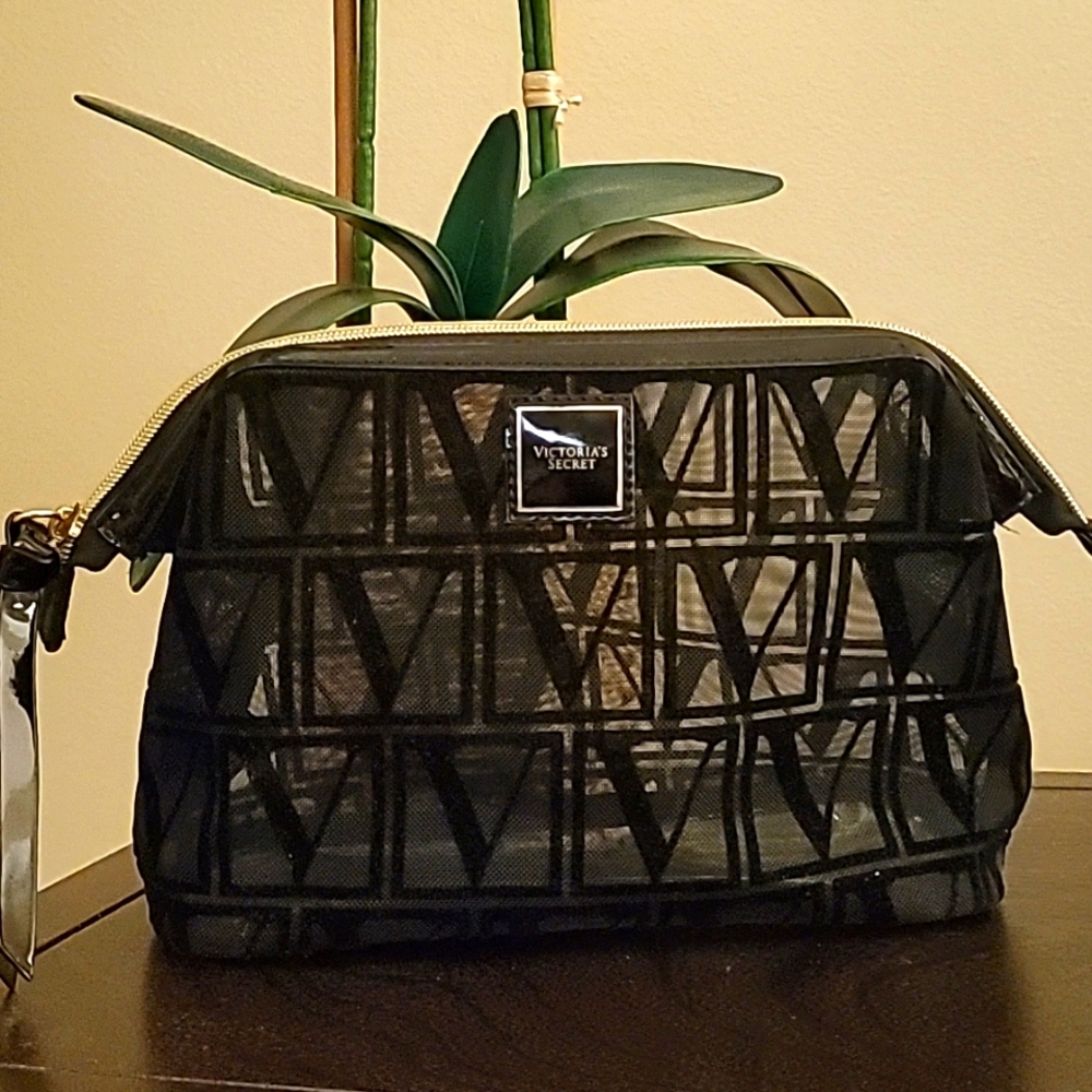 Victoria Secret Pouch👝